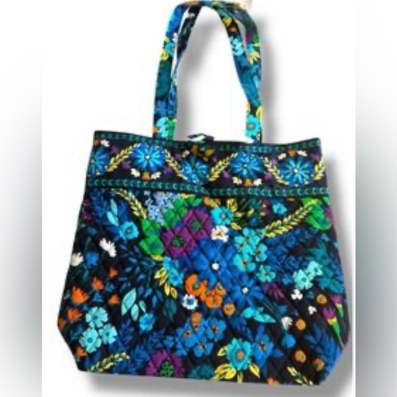 Vera Bradley large Tote. Midnight Blues Floral. - Picture 5 of 5